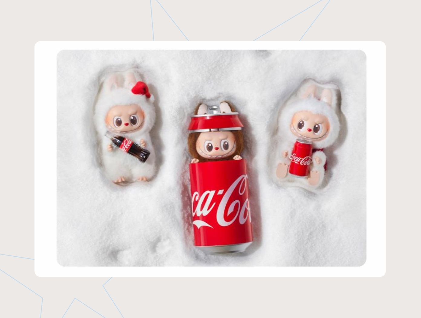 Серия Coca-Cola: монстрики в банке и с бутылками напитка в руках